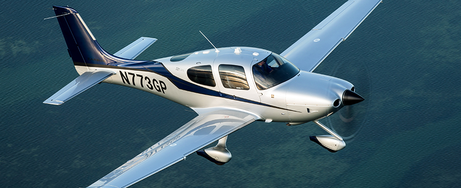 シーラス SR22T｜自家用小型飛行機